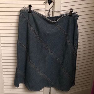 Jones New York Vintage 90s Distressed Denim Flared Skirt 10